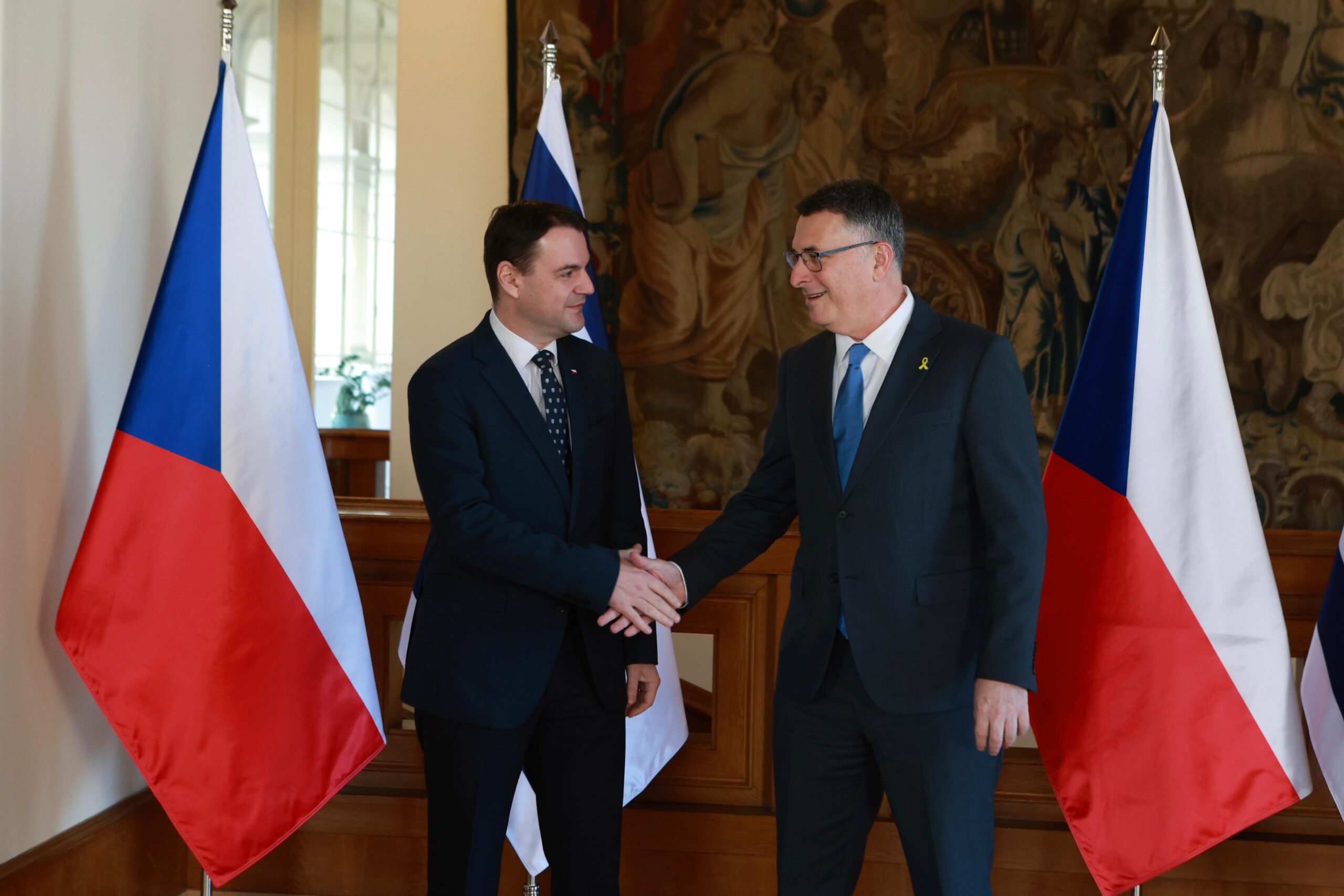 Vitória diplomática de Israel: como Paris, Madrid e Roma mudaram a posição da Europa sobre o IRGC