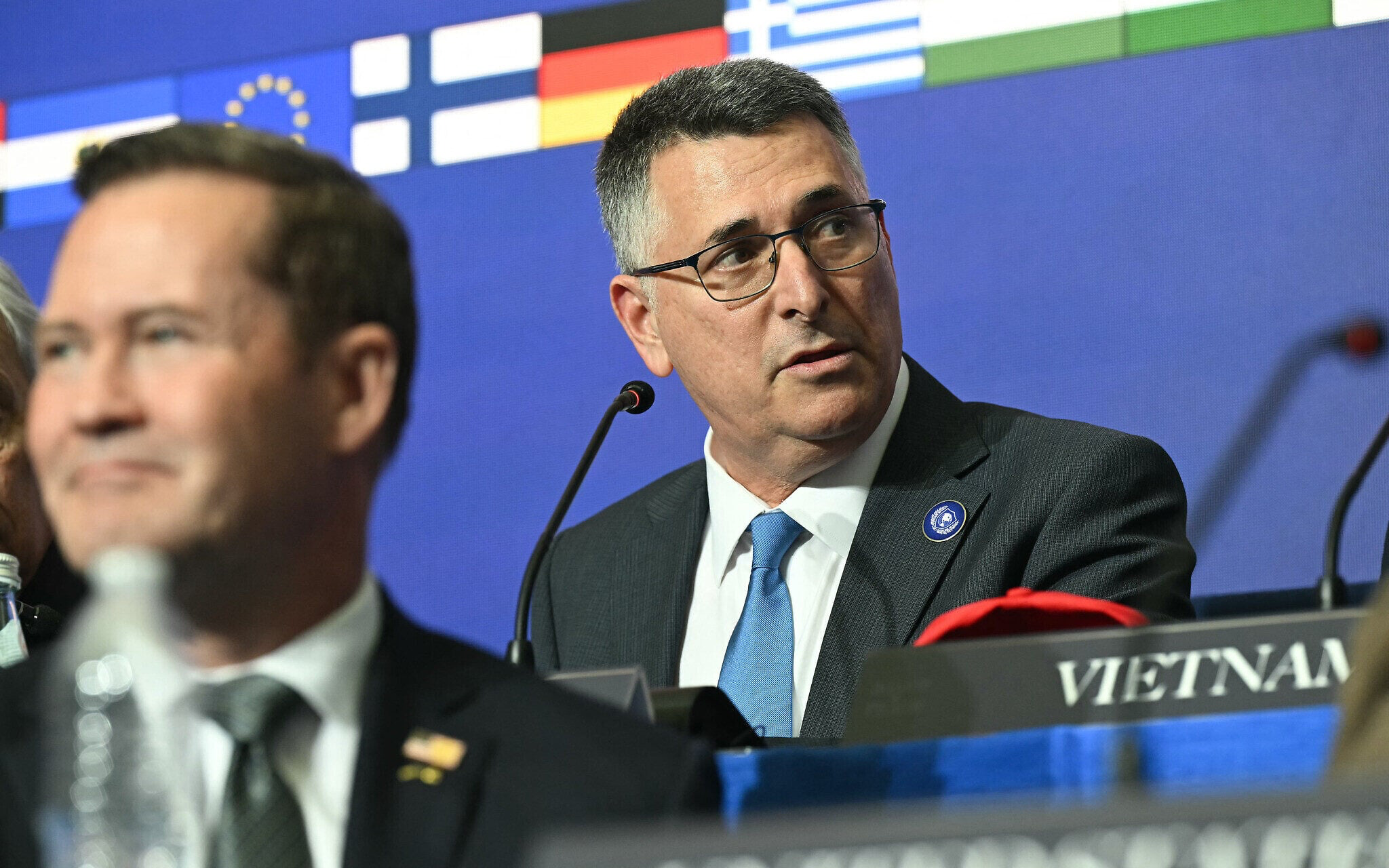 🚨 CHOQUE NO BOARD OF PEACE: Sa’ar Exige Desarmamento TOTAL do Hamas e LIBERTAÇÃO de Gaza – Plano Implacável de Trump Vai Acabar com o Terror Para Sempre!